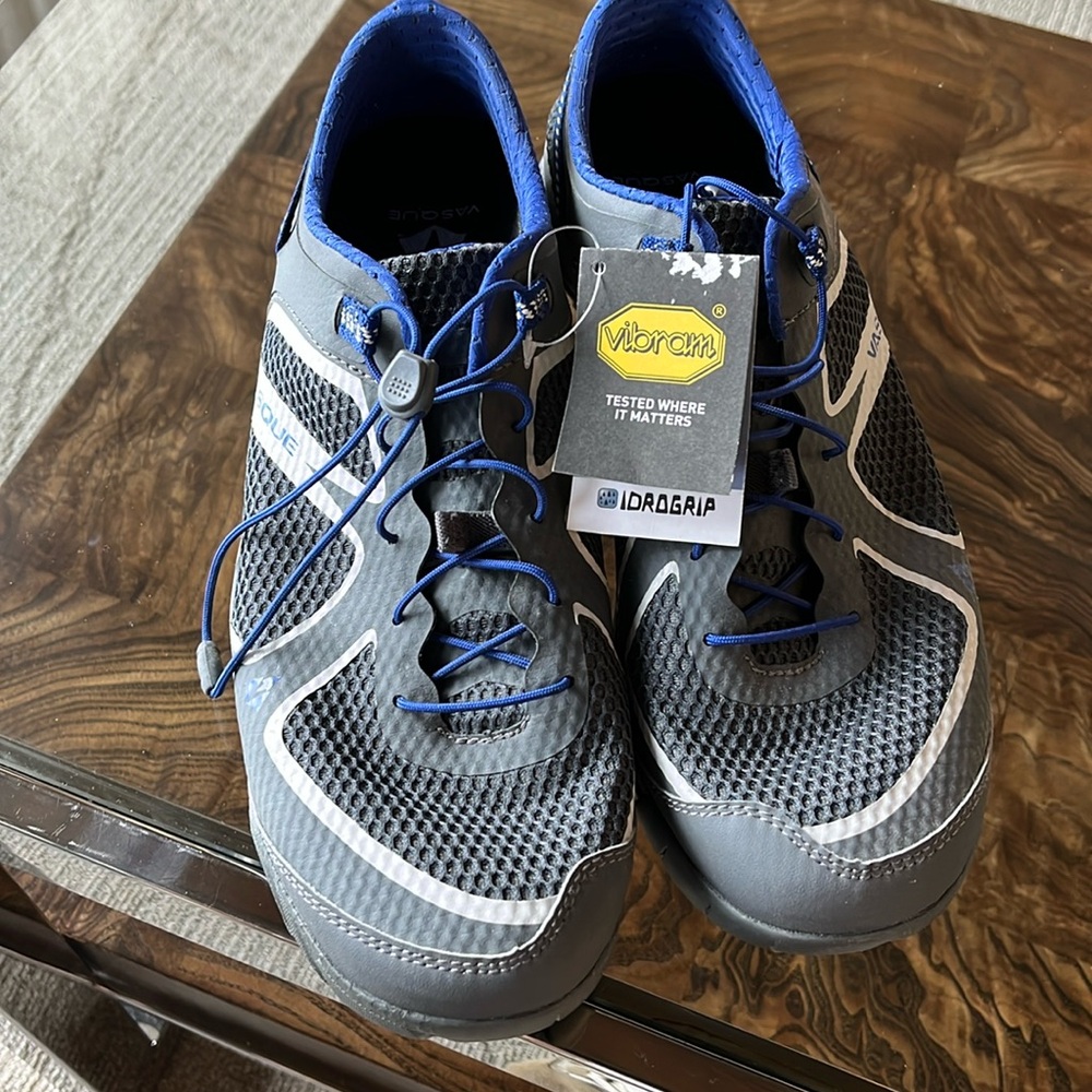 Men’s Vasque Vibram low top